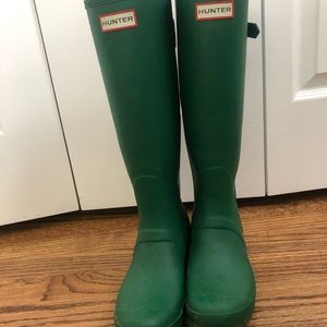 Hunter Green Boots Size 7